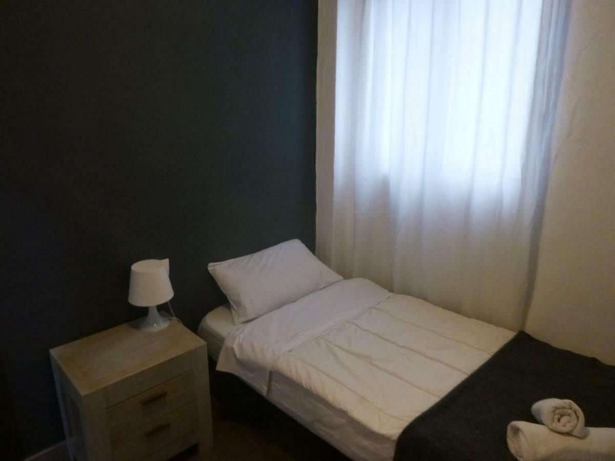 Bonito Apartamento, confortable y bien comunicado Apartamento Valencia Exterior foto